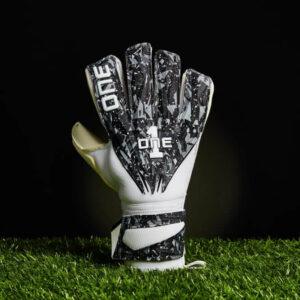 one-glove-blade-voor