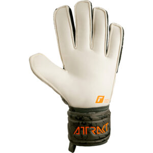reusch_attrakt_grip_1
