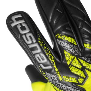reusch_attrakt_gold_x_nc_logo