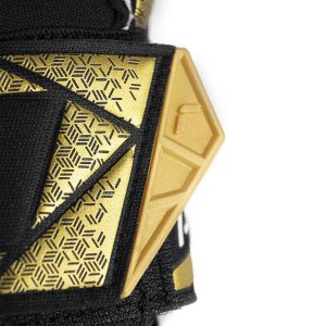 reusch_attrakt_gold_x_evolution_cut_finger_support_band
