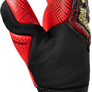NAME: Attrakt Gold X GluePrint // PALM: Reusch Grip Gold X // CUT: Evolution Negative Cut // FEATURES: GluePrint, AirVentSystem, Preshaped Construction, 3D Thumb Crotch, Double Thumb Wrap, Side Wrap // COLOUR: 7075 black / gold / fiery red