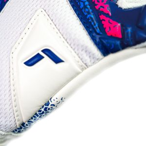 NAME: Attrakt RE:GRIP NC Junior // PALM: RE:GRIP Latex // CUT: Negative Cut // FEATURES: RE:GRIP Technology, AirVentSystem, Preshaped Construction, 3D Thumb Crotch // COLOUR: 4310 blue / pink / white