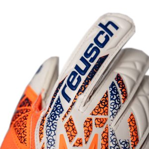 NAME: Attrakt Silver Junior // PALM: Reusch Grip Silver // CUT: Expanse Cut // FEATURES: DuraGuard, Thumbflex // COLOUR: 2500 shocking orange / energize blue