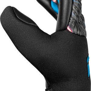 NAME: Venomous Gold X // PALM: Reusch Grip Gold X // CUT: Hybrid Negative Cut // FEATURES: Digital Print on Latex, Extended Grip Zone, Preshaped Construction, 3D Thumb Crotch, Thumb Wrap, AdaptiveFlex Closure System; Strapless // COLOUR: 7777 cosmic immersion