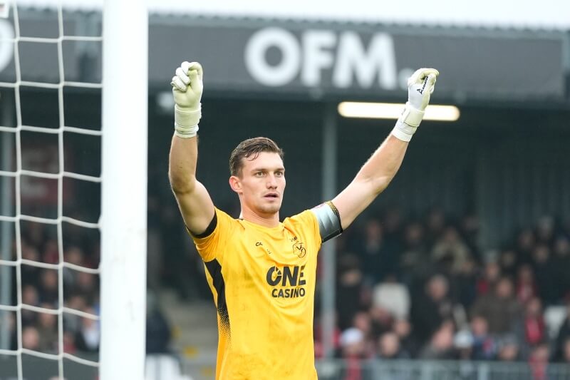 zwarte trainings en wedstrijdballen