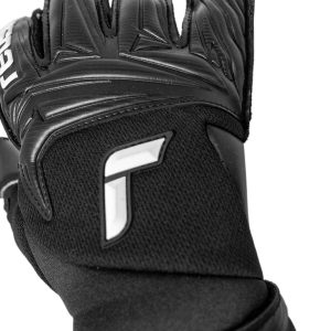 reusch_attrakt_infinity_resistor_logo