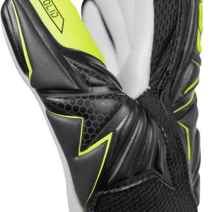 NAME: Attrakt Starter Solid Finger Support Junior // PALM: Reusch Solid // CUT: Negative Cut // FEATURES: Finger Support // Colours: 7752 black / safety yellow