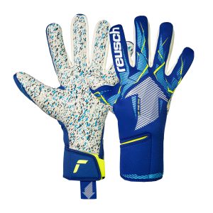NAME: Fastgrip Fusion // PALM: Reusch Grip Fusion // CUT: Hybrid Negative Cut // FEATURES: Extended Grip Zone, Ventilation channels, Preshaped Construction, 3D Thumb Crotch, Double Thumb Wrap, Side Wrap, AdaptiveFlex Closure System // Colours: 4994 sharp blue / white