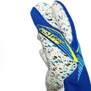 NAME: Fastgrip Fusion // PALM: Reusch Grip Fusion // CUT: Hybrid Negative Cut // FEATURES: Extended Grip Zone, Ventilation channels, Preshaped Construction, 3D Thumb Crotch, Double Thumb Wrap, Side Wrap, AdaptiveFlex Closure System // COLOUR: 4994 sharp blue / white