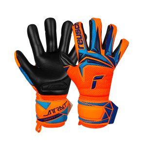 Name: Attrakt Infinity Evolution NC Junior | Palm: Reusch Grip Infinity | Cut: Evolution Negative Cut | Wrist Closure: Elastic Cuff ; Full Strap | Backhand: Punch Foam | Features: DuraGuard, AirVentSystem, Preshaped Construction, 3D Thumb Crotch