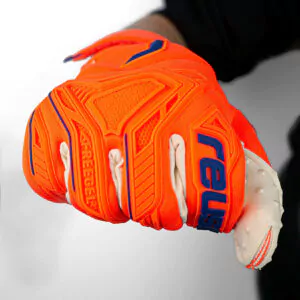 reusch_attrakt_freegel_speedbump_bovenkant