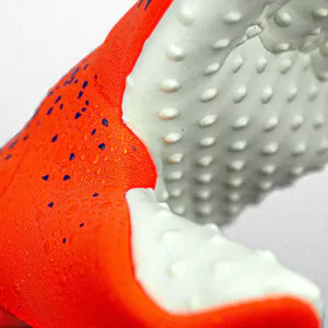reusch_pure_contact_speedbump_vinger