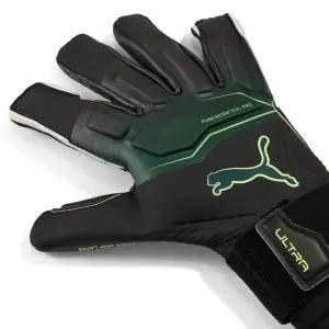 puma_ultra_ultimate_hybrid_black_green_bovenkant