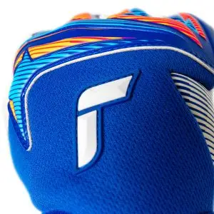 reusch_attrakt_gold_nc_sharp_blue_logo