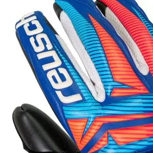 reusch_attrakt_infinity_evolution_nc_sharp_blue_vinger