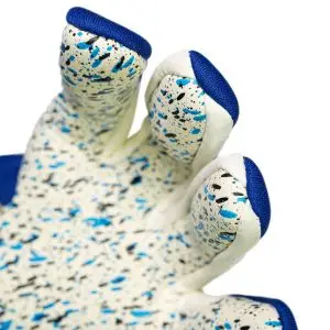 NAME: Fastgrip Fusion // PALM: Reusch Grip Fusion // CUT: Hybrid Negative Cut // FEATURES: Extended Grip Zone, Ventilation channels, Preshaped Construction, 3D Thumb Crotch, Double Thumb Wrap, Side Wrap, AdaptiveFlex Closure System // COLOUR: 4994 sharp blue / white