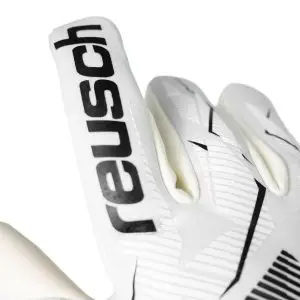 NAME: Fastgrip Gold X // PALM: Reusch Grip Gold X // CUT: Hybrid Negative Cut // FEATURES: Extended Grip Zone, Ventilation channels, Preshaped Construction, 3D Thumb Crotch, Double Thumb Wrap, Side Wrap, AdaptiveFlex Closure System // COLOUR: 1100 white
