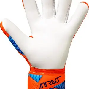 NAME: Attrakt Freegel Advance Junior // PALM: Reusch Grip Advance // CUT: Evolution Negative Cut // FEATURES: Freegel, AirVentSystem, Preshaped Construction, 3D Thumb Crotch // Colours: 2290 shocking orange / blue